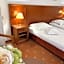 Hotel Emma West