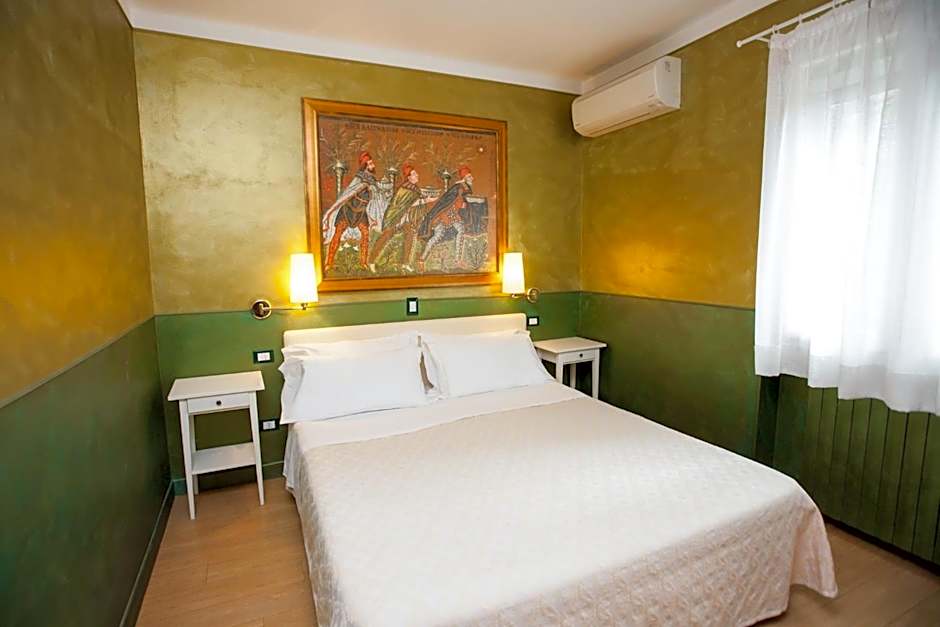 Hotel Diana