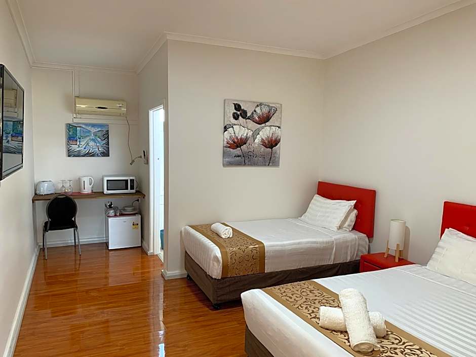 Torrumbarry Motel