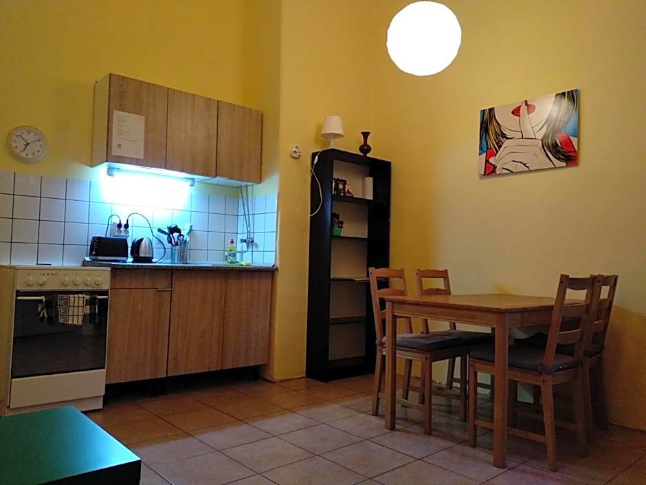 HoBar Hostel