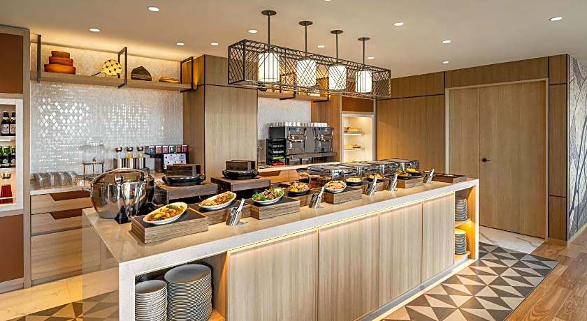 DoubleTree by Hilton Osaka Castle