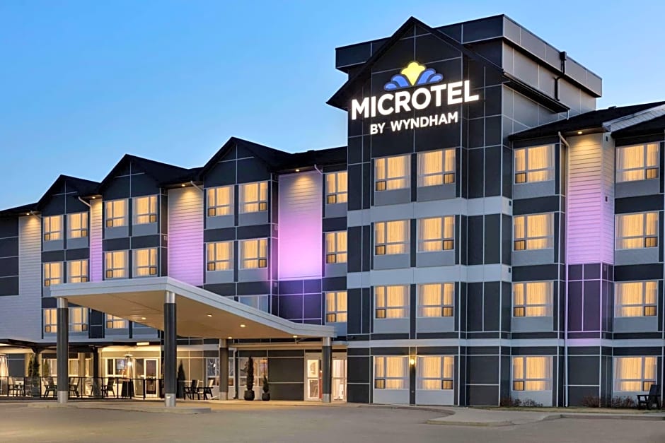 Microtel Inn & Suites By Wyndham Estevan