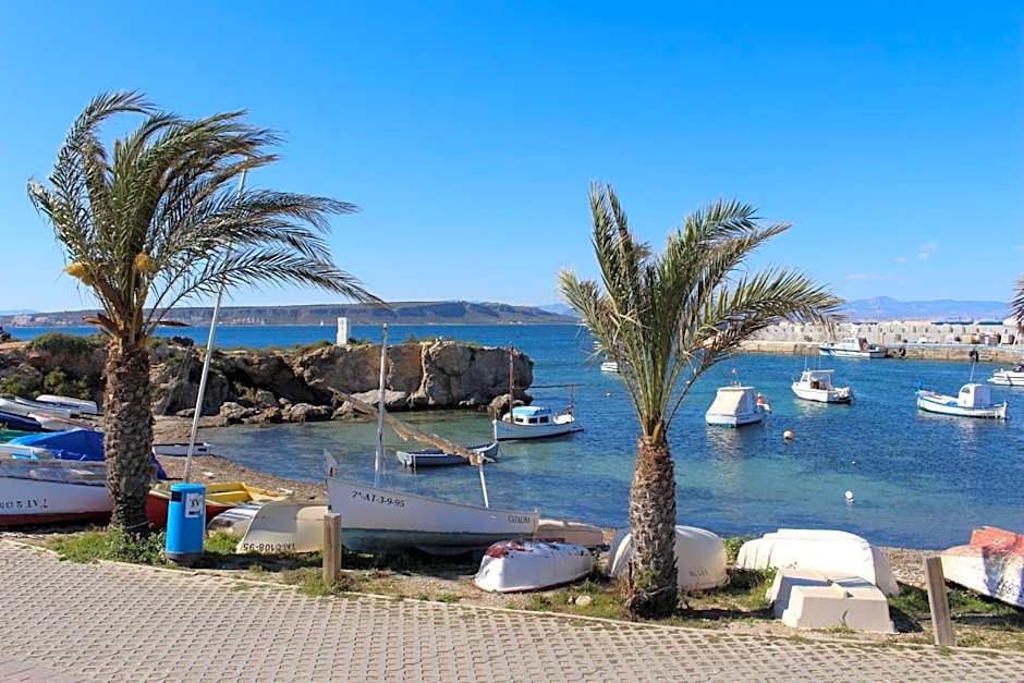 HOTEL ISLA PLANA