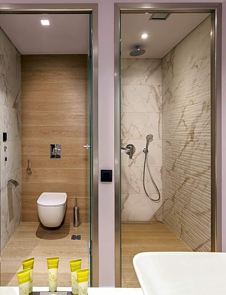 Blue Lagoon City Hotel