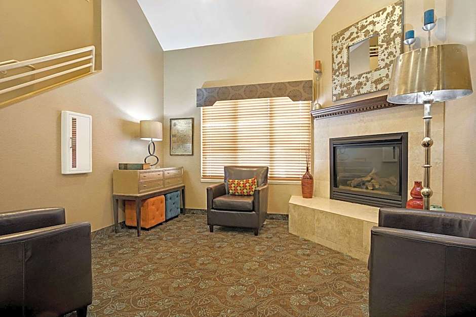 Days Inn by Wyndham Eagan Minnesota Near Mall of America