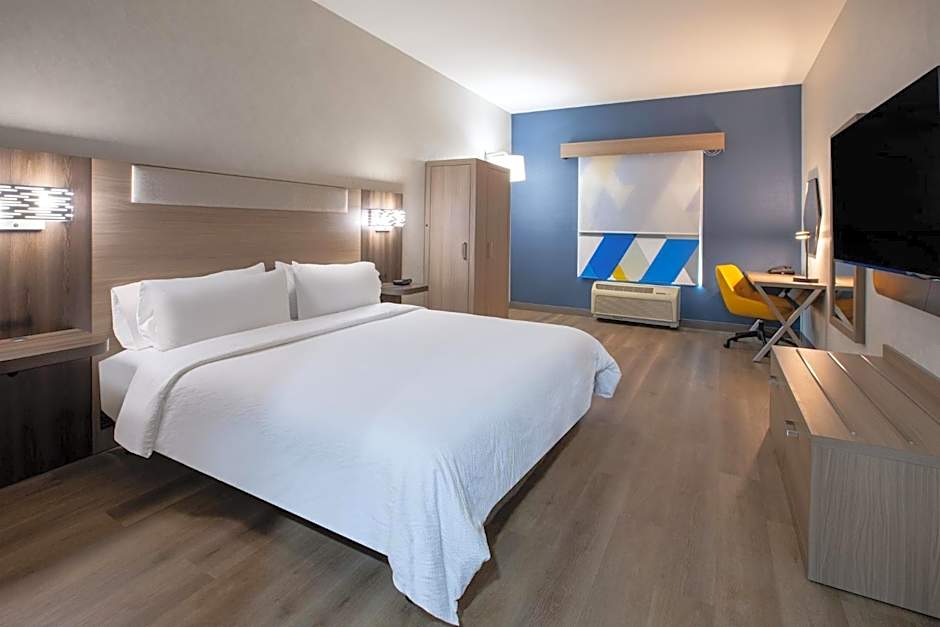Holiday Inn Express Lathrop - South Stockton By IHG