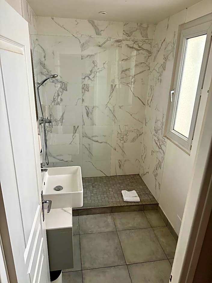 Hotel Richmond Gare du Nord