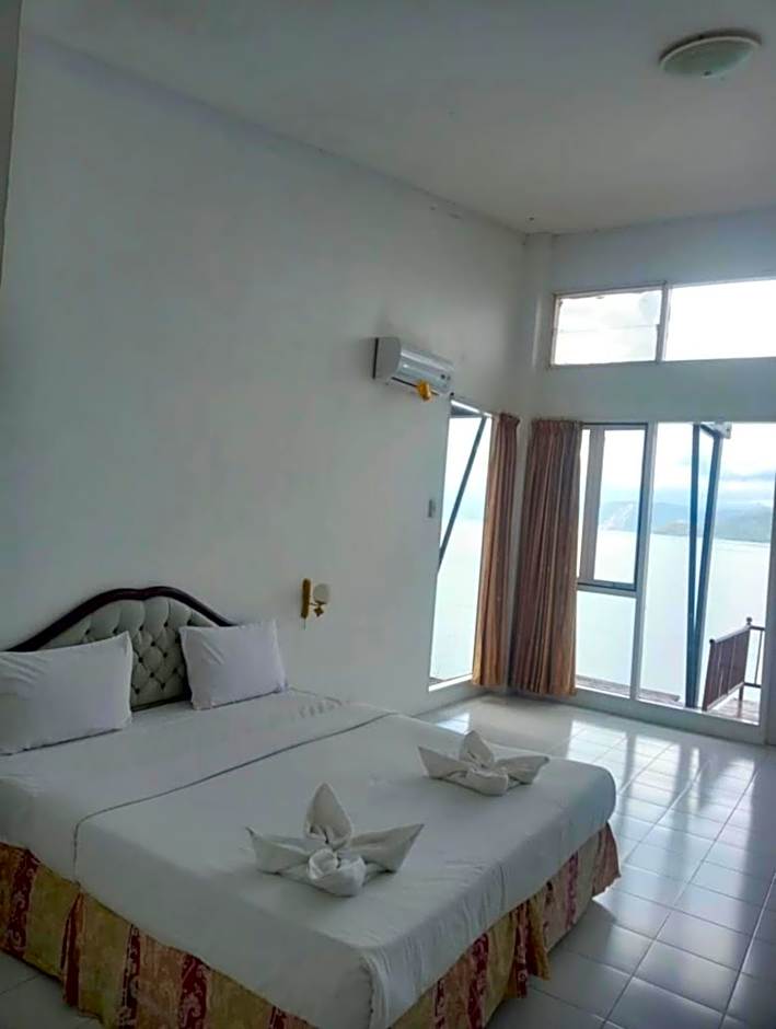 Tiara Bunga Hotel & Villa