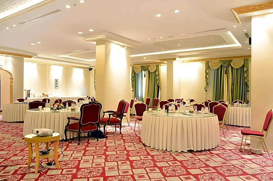 Platinum Park Serviced Apartments