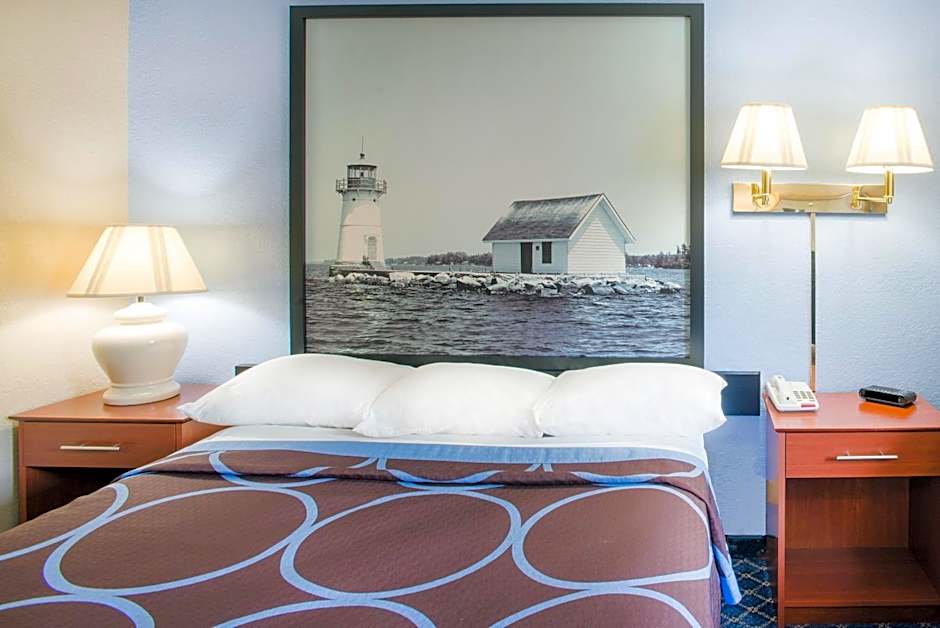 Super 8 by Wyndham Massena NY