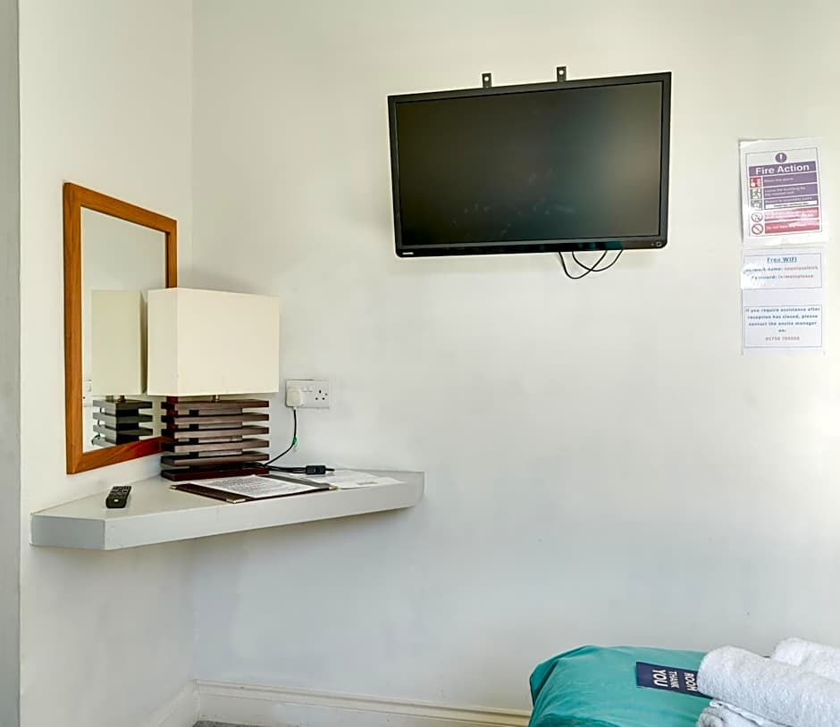 The County Hotel - Self Check-In, Ultra Fast WI-FI, Free Parking, Central Location