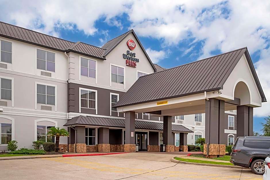 Best Western Plus Hobby Airport Inn & Suites