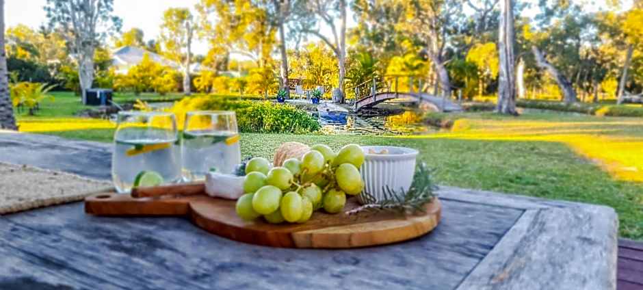 Agnes Water Stays over18's