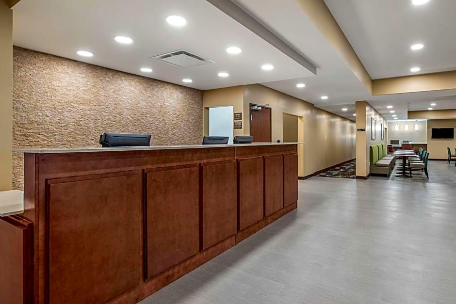 Comfort Inn & Suites Ames Near ISU Campus