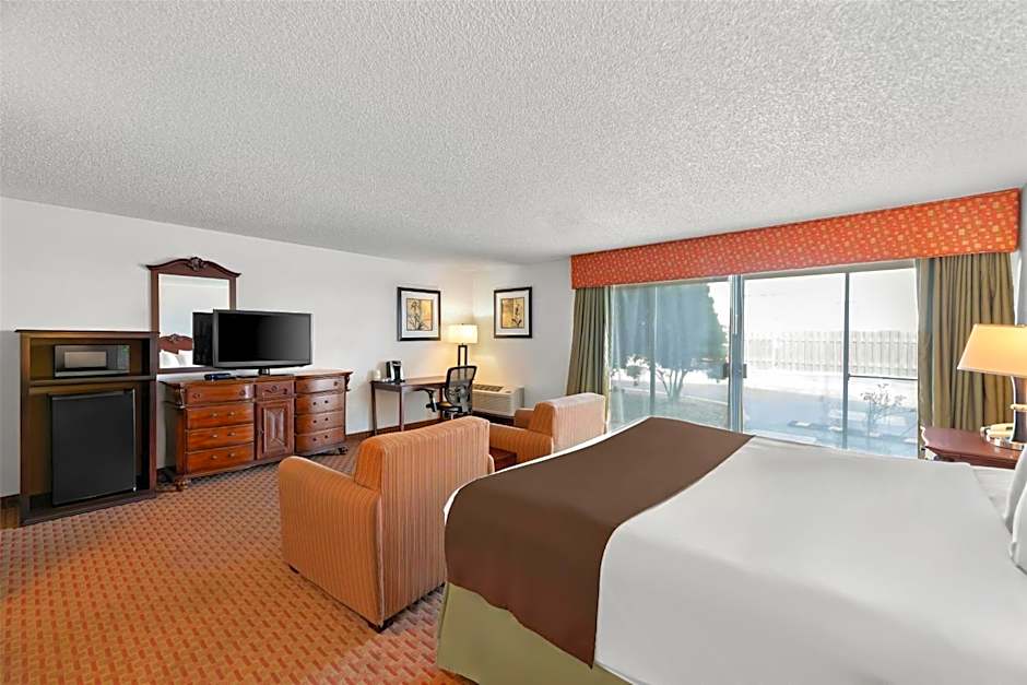 Best Western Chieftain Inn