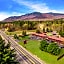 Wolfjaw Lodge