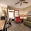 Country Inn & Suites by Radisson, Forest Lake, MN