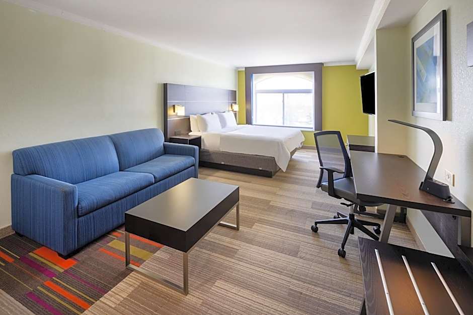 Holiday Inn Express Coventry S - West Warwick Area By IHG