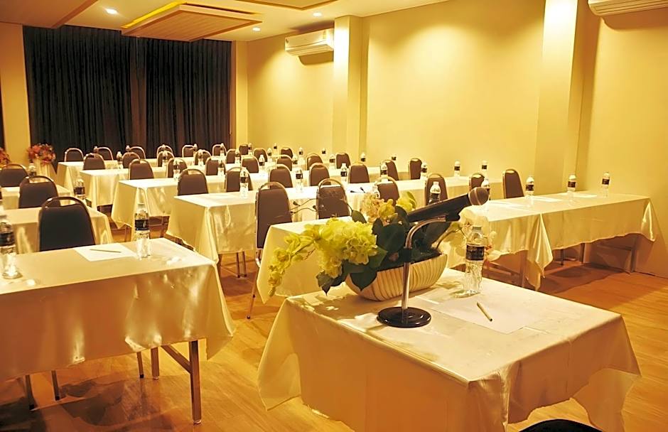 Metro Hotel & Spa