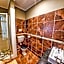 Amper Bo Guest House