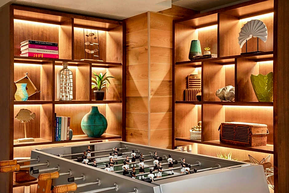 Hotel Alba Tampa, Tapestry Collection By Hilton