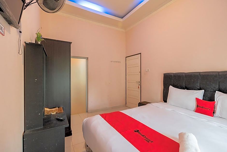 RedDoorz Syariah at D'Ostha Residence