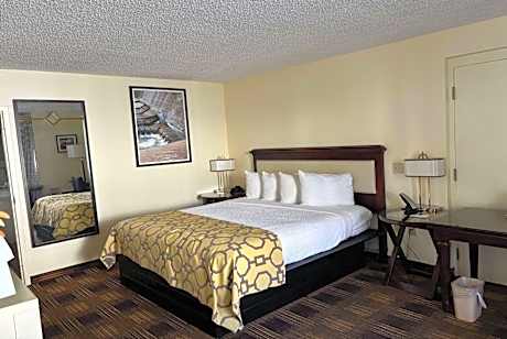 King Room - Disability Access/Non-Smoking