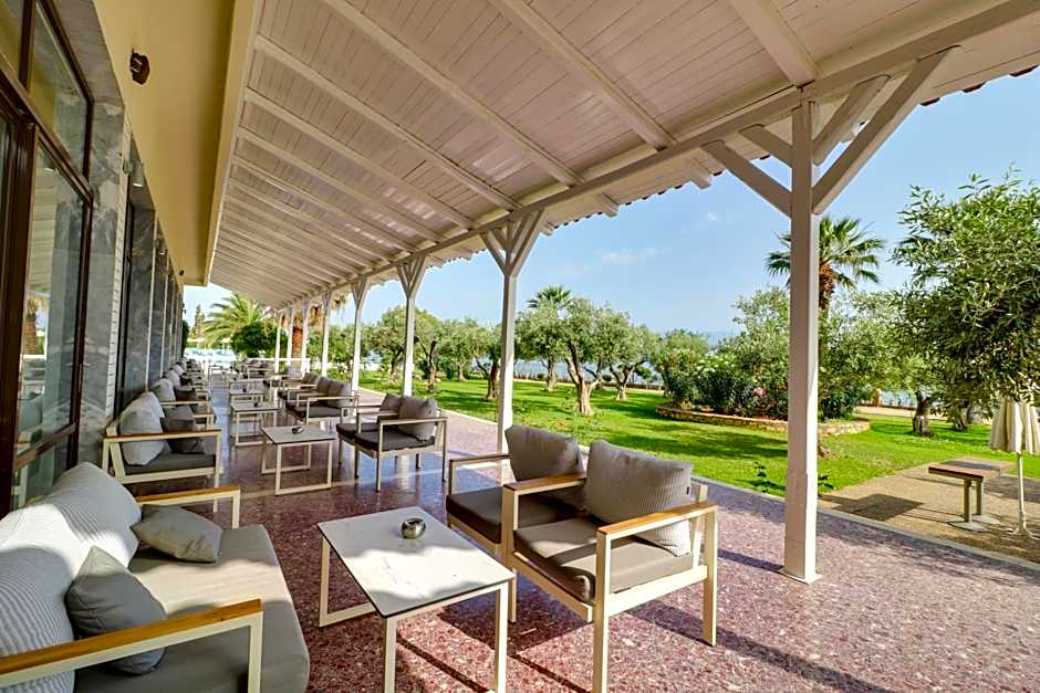Calamos Beach Family Club