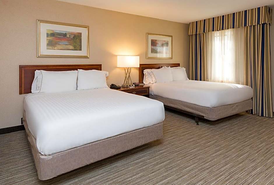 Holiday Inn Express Des Moines - At Drake University – Des Moines, IA