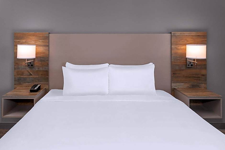 Links Bos Landen Hotel & Spa of Pella, Trademark by Wyndham