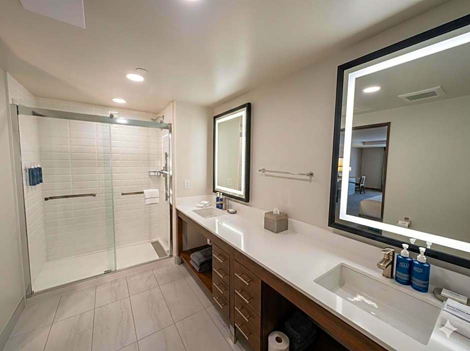 Four Points by Sheraton Rock Springs