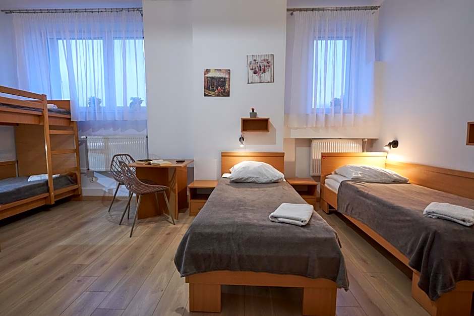 Hostel Evotel