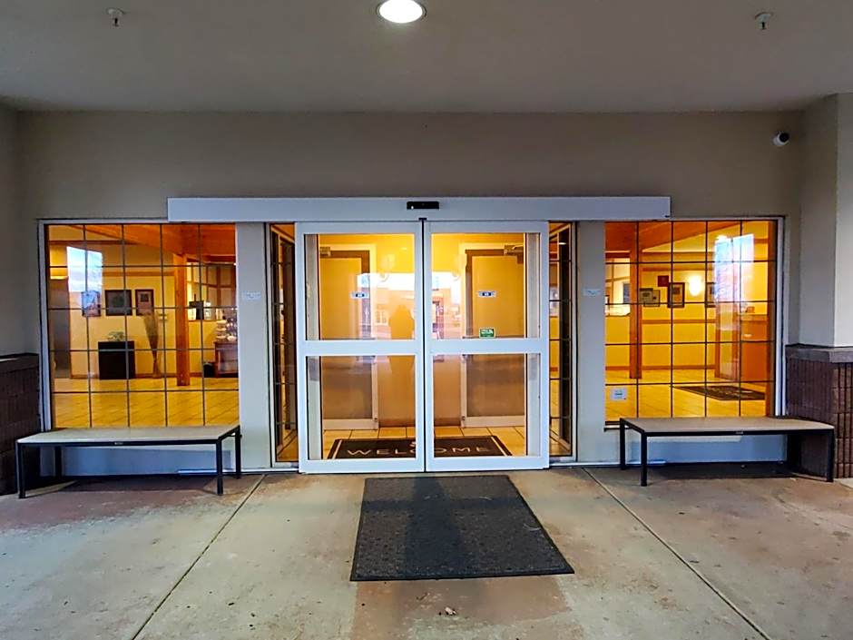 Country Inn & Suites by Radisson, Bend, OR