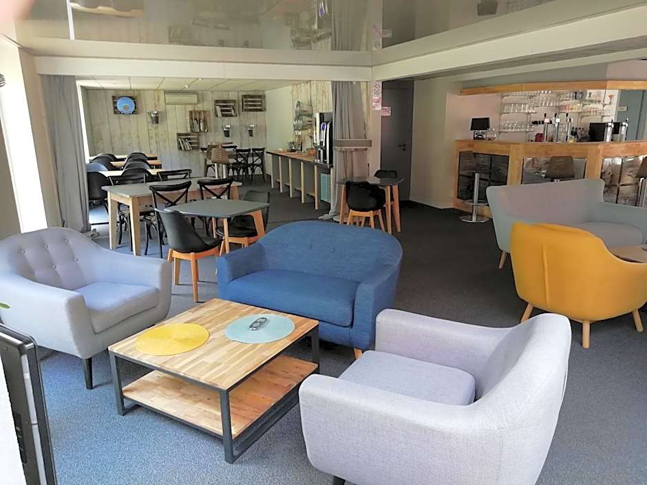 Agape Hotel Niort- Bessines
