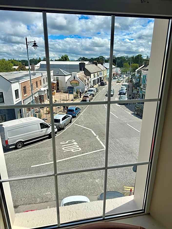 Connemara Lake Hotel