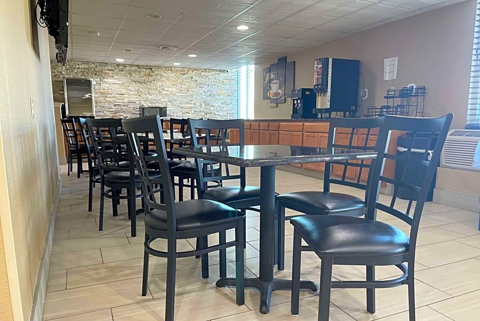 Baymont by Wyndham Scranton Dunmore