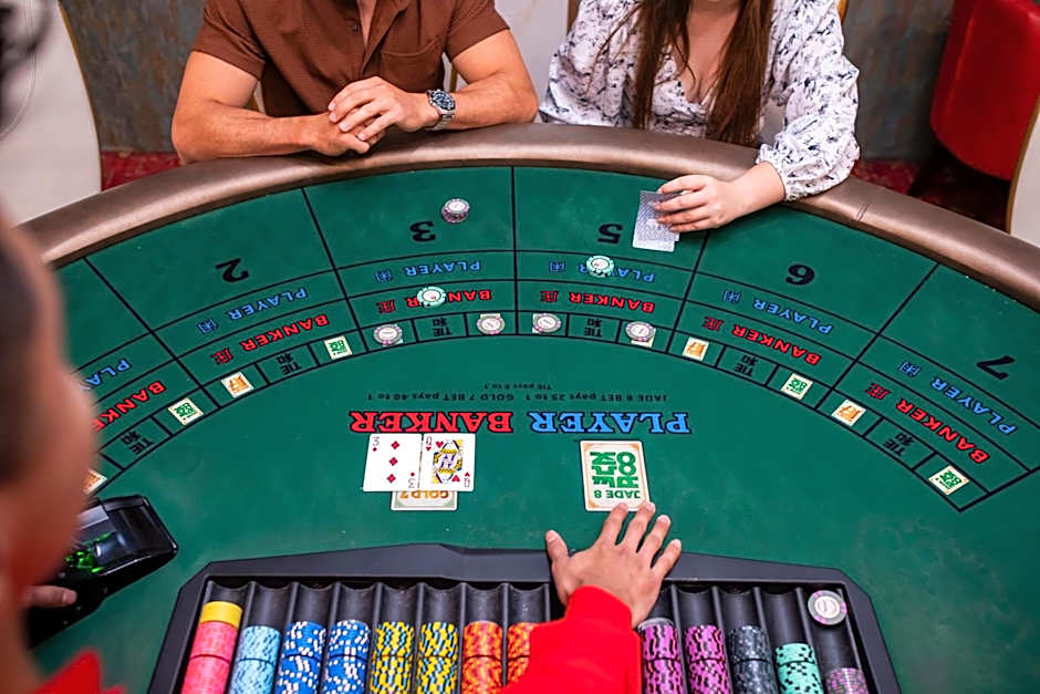 Irazu Hotel & Studios