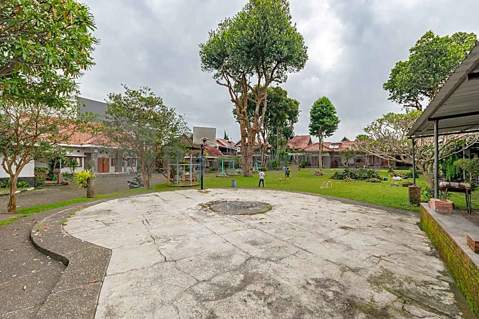 Yehezkiel Hotel Lembang Mitra RedDoorz