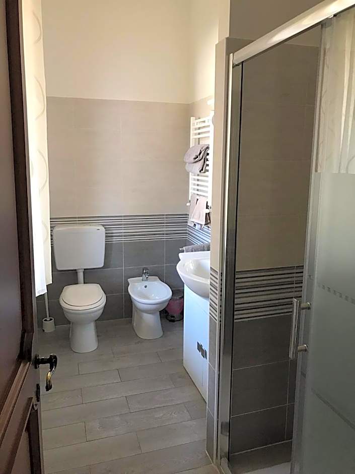 Bella Vita Guesthouse -parcheggio privato interno