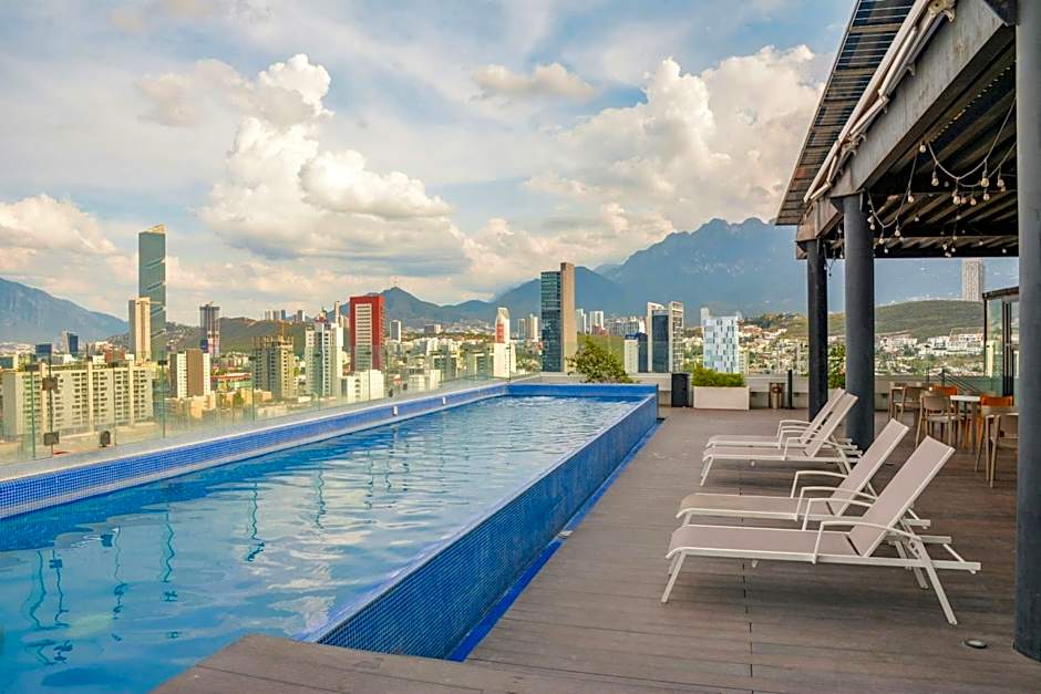 SJ Grand Hotel Monterrey