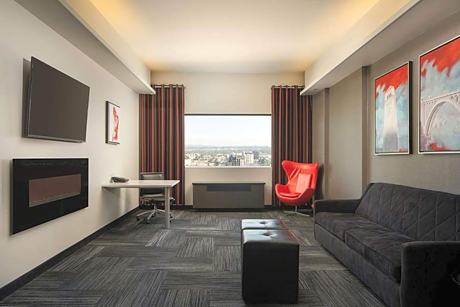 The Davenport Grand, Autograph Collection by Marriott
