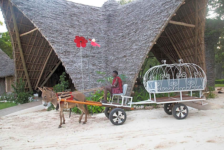 Antonio Beach Tree House Hotel & Spa