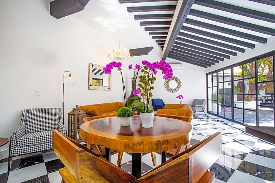 Hotel Suites Mar Elena