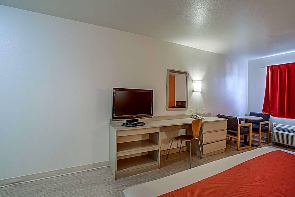 Motel 6-Pasadena, TX
