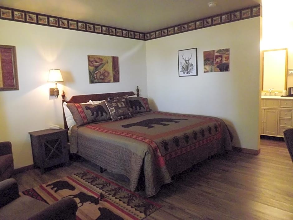 Crest Country Inn