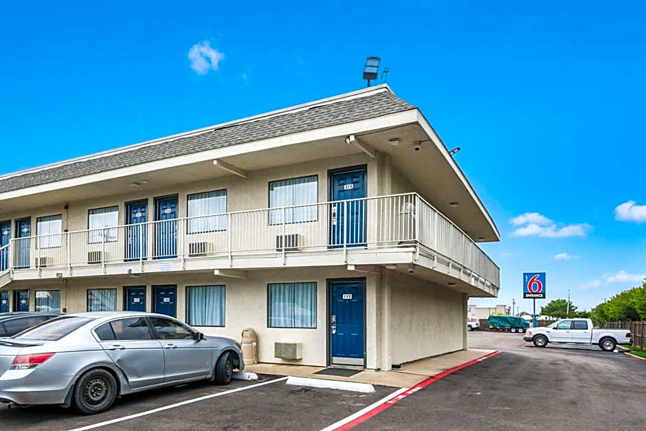 Motel 6-Irving, TX - Dallas