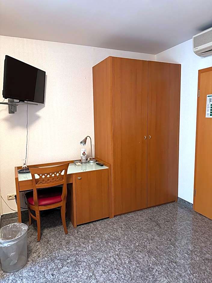 Hotel & Restaurant Garda