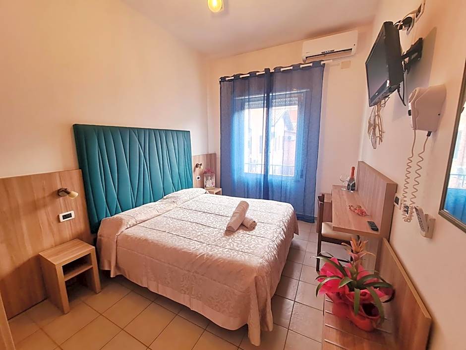 Hotel Gladys