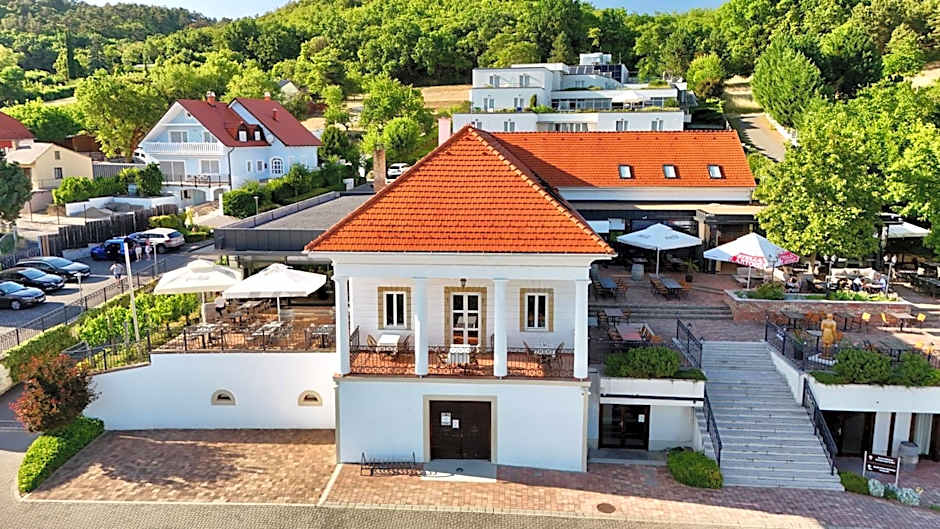 Zenit Wellness Hotel Balaton