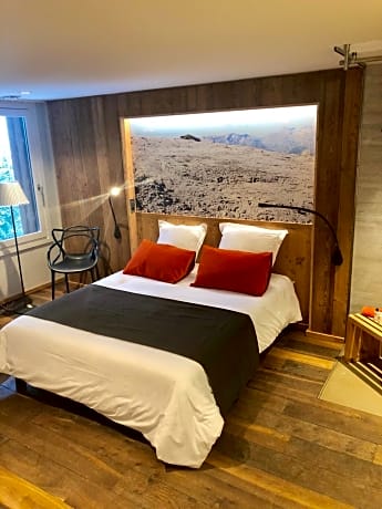 Queen Room